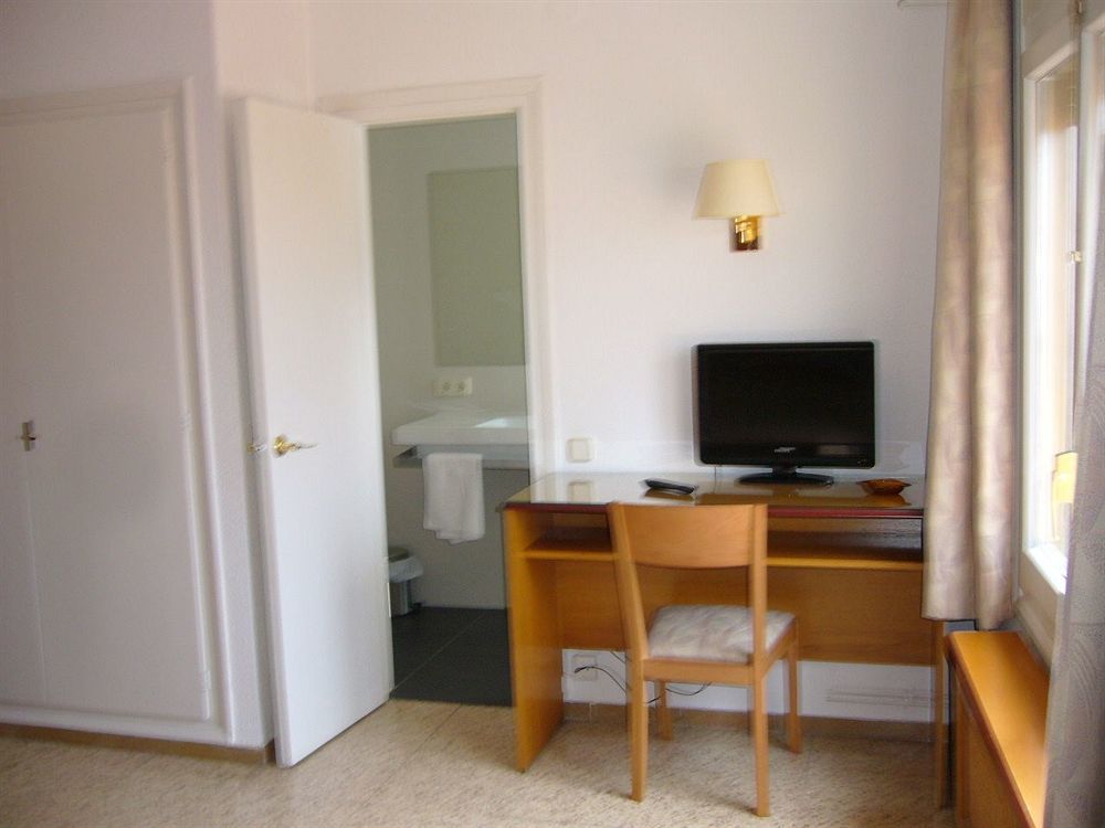 Hostal Can Pou Vidreres Exterior foto