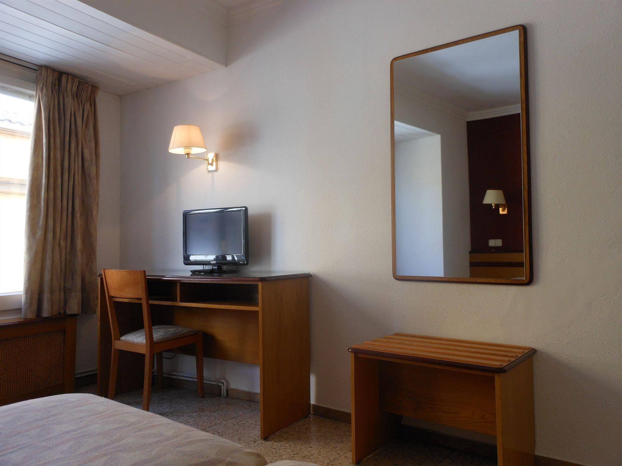 Hostal Can Pou Vidreres Exterior foto